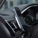 anco_MagneticCarCharger_Lifestyle3.jpg