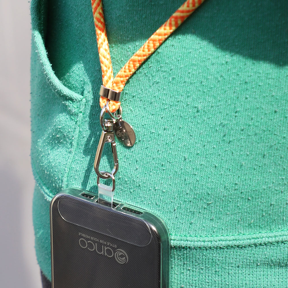 2in1CrossbodyLanyard_gelb_Handy 2in1 Crossbody Lanyard Universal umgehangen