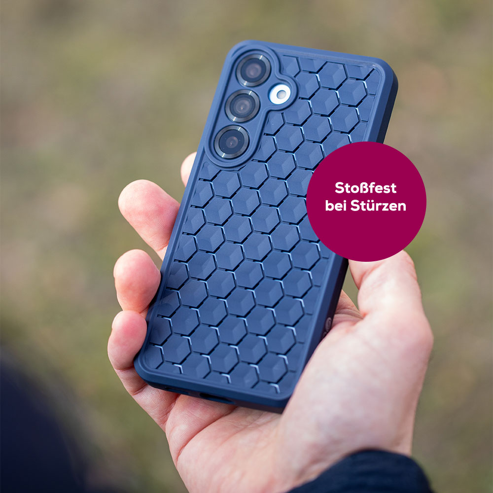 anco_Honeycomb_Case_stossfest anco® Honeycomb Case in der Hand