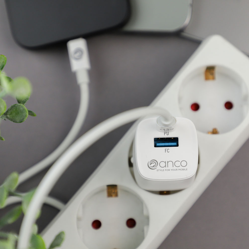 anco_charger_30W_Gen2_white_Steckdose anco® mini 30W USB-C / USB-A Dual Schnellladegerät GaN in weiß in Steckdosenleiste