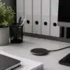 anco® Wireless Charger im Büro auf dem Schreibtisch